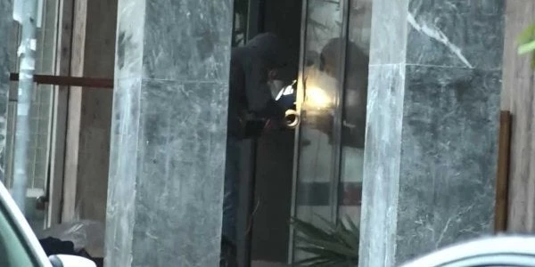 Μαρτυρία «φωτιά» για τη δολοφονία στον Πειραιά – Το θύμα είχε σχέση με την πρώην σύντροφο του δράστη (βίντεο)